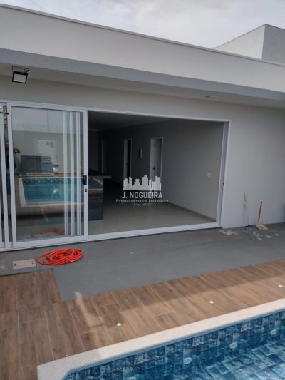 CONDOMINIO BARCELONA EM PIRATINGA