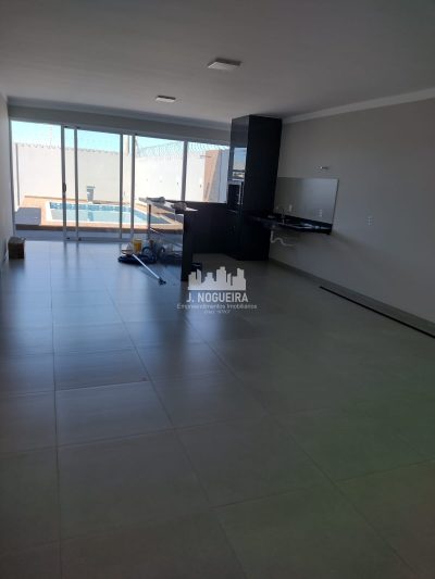 CONDOMINIO BARCELONA EM PIRATINGA