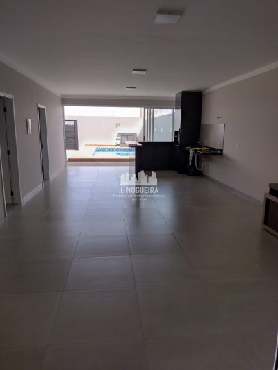 CONDOMINIO BARCELONA EM PIRATINGA